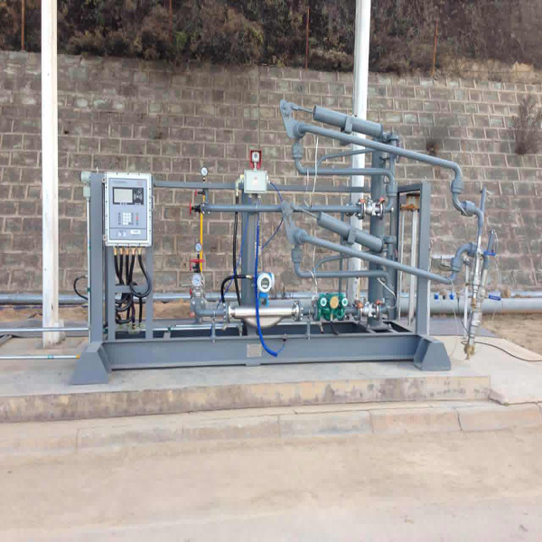 大慶液氨裝車鶴管使用現(xiàn)場